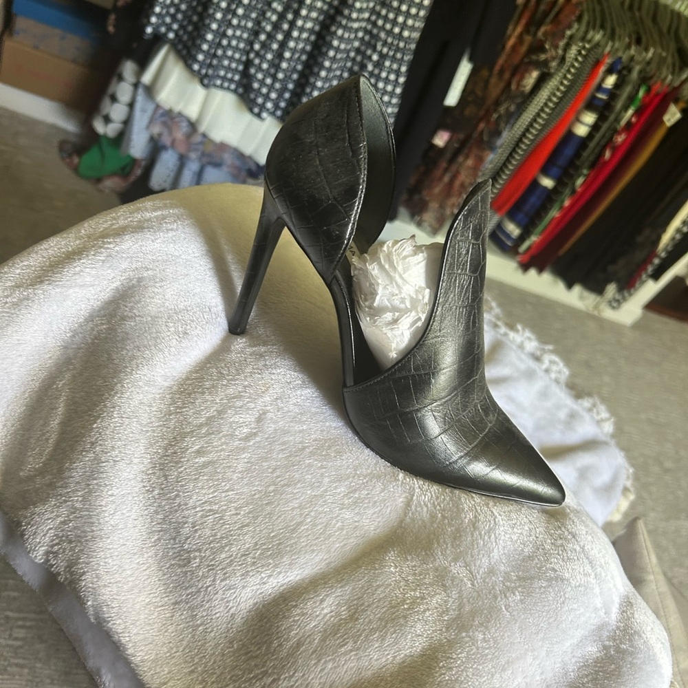 Elegant Black Stiletto Heels
